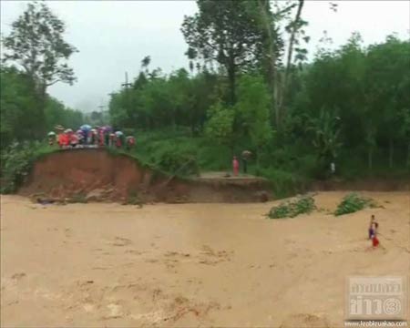 นํ้าท่วมสุราษฎร์ธานี น้ำท่วมพุนพิน เปิดใจ ชาวนบพิตำเผยนาทีชีวิตน้ำป่าพังบ้านเรือน