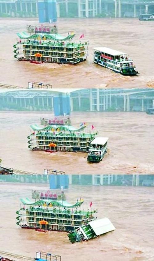 เรือโดยสารล่มหลังชนเรือภัตตาคารในจีน
