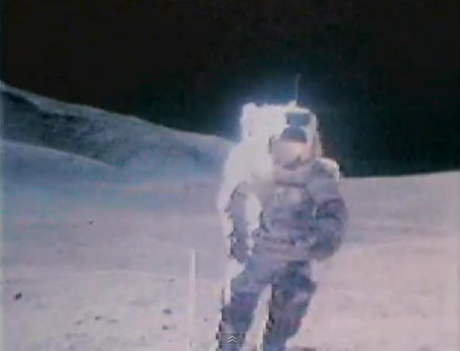 เผยคลิปนักบินอวกาศร้องเพลงบนดวงจันทร์ ปี 1972