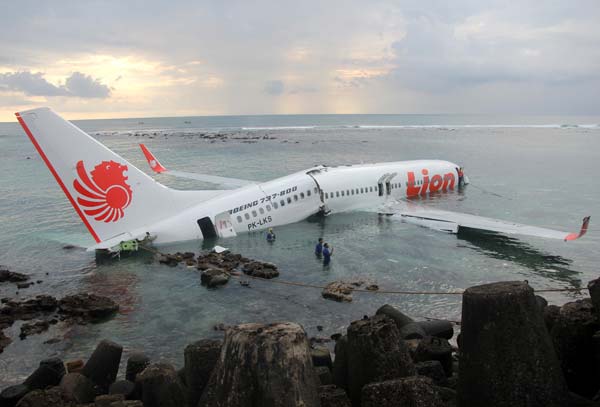 เครื่องบิน Lion Air ตกทะเลบาหลี มีผู้บาดเจ็บ 44 ราย
