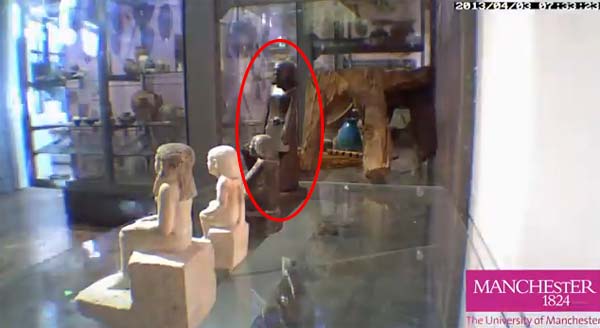  คลิป รูปปั้นอียิปต์โบราณขยับเอง ไม่มีใครไปจับต้อง