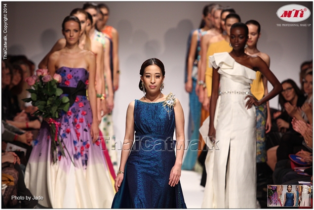 องค์ภาฯ พระราชดำเนินแบบ ชุดผ้าไหมไทย Vienna Fashion Week 2014