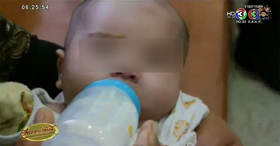 พบทารกหญิงวัย 3 เดือน หน้าตาน่ารักน่าชัง ถูกวางทิ้งใส่ตะกร้า 