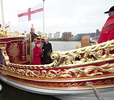 อังกฤษฉลองยิ่งใหญ่ ควีนเอลิซาเบธ ครองราชย์ 60 ปี