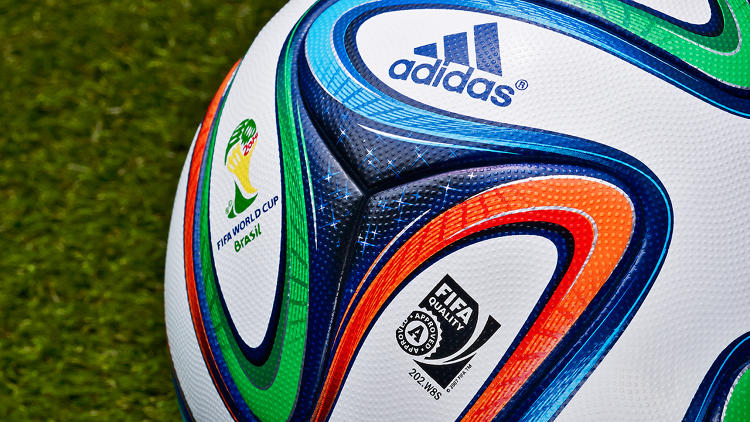 บราซิลเปิดตัวลูกฟุตบอล ที่จะใช้แข่งขันในศึกเวิลด์คัพ 2014