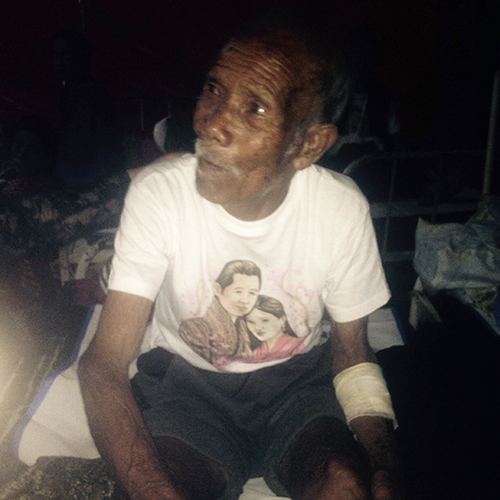 แผ่นดินไหวเนปาล กู้ภัยช่วยชายวัย 101 ปี ติดซากบ้าน 7 วัน รอดปาฏิหาริย์