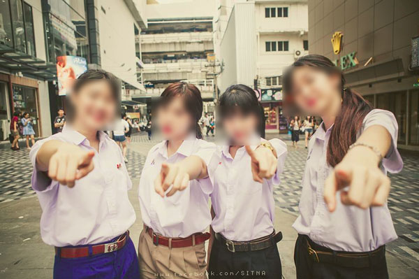ช่างภาพ แจงดราม่า 4 สาวแต่งชุดนักเรียนชายล้วน