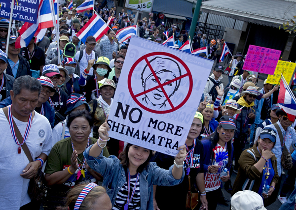 สหรัฐฯ ประณามความรุนแรงในไทย ขอให้เจรจาอย่างสันติ