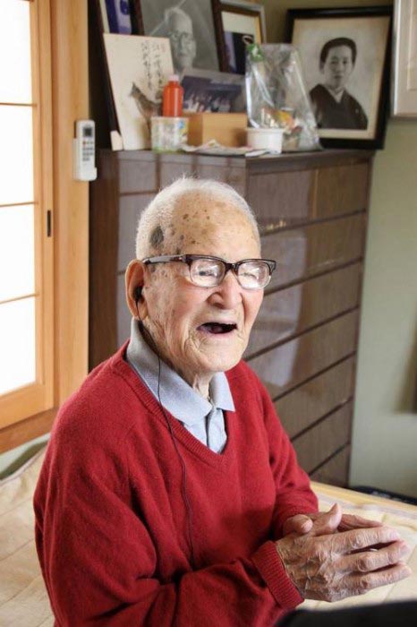 จิโรเอมอน คิมูระ บุคคลผู้มีอายุยืนที่สุดในโลก