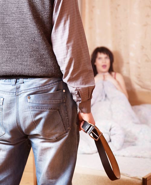Французский супруг наказывает изменщицу жестким анальным сексом