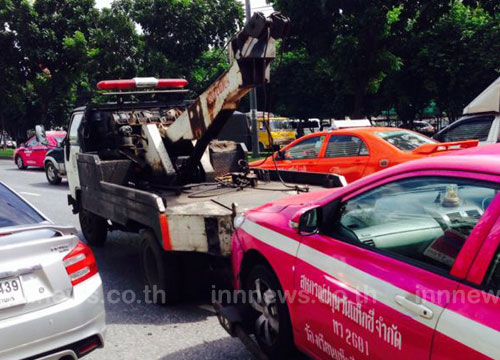 ยกรถทั่วกรุง ห้ามจอด 60 ถนนสายหลัก ใน กทม.
