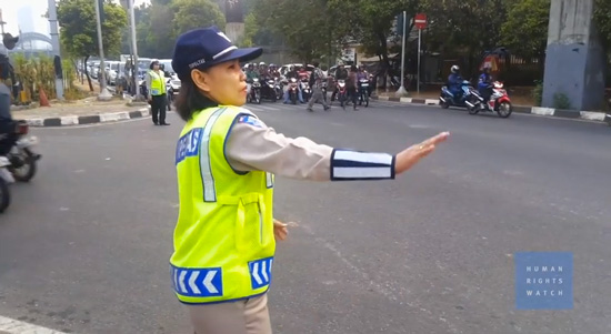 ตรวจพรหมจรรย์ ตำรวจหญิงอินโดนีเซีย