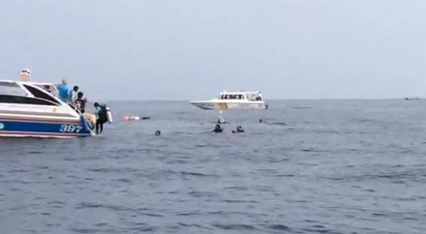 พบร่าง 2 นักท่องเที่ยวเกาหลี เหยื่อสปีดโบ๊ทชนเรือที่เกาะพีพีแล้ว