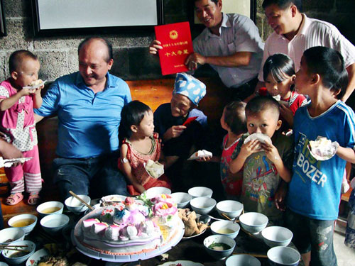 ฮือฮา! ทวดจีนวัย 127 อายุมากกว่าสถิติโลก