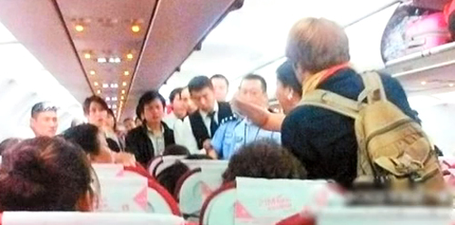 ผู้โดยสารจีนทะเลาะบนเครื่องบิน การบินไทย