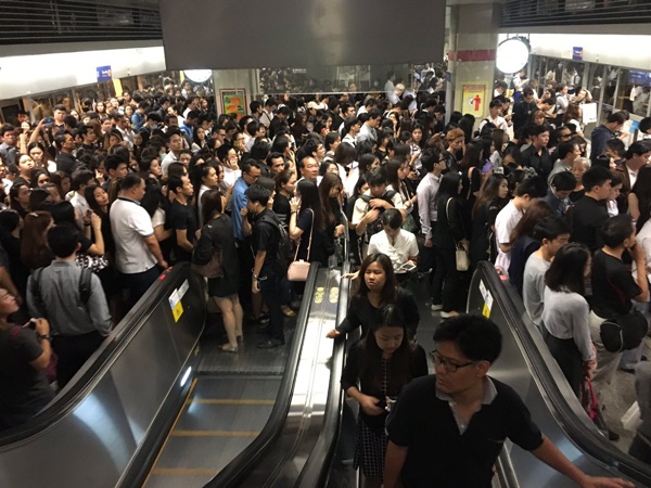 รถไฟใต้ดิน MRT ขัดข้อง