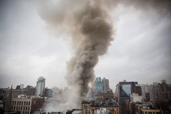 อาคารในมหานครนิวยอร์กถล่ม หลังเกิดเหตุแก๊สระเบิด