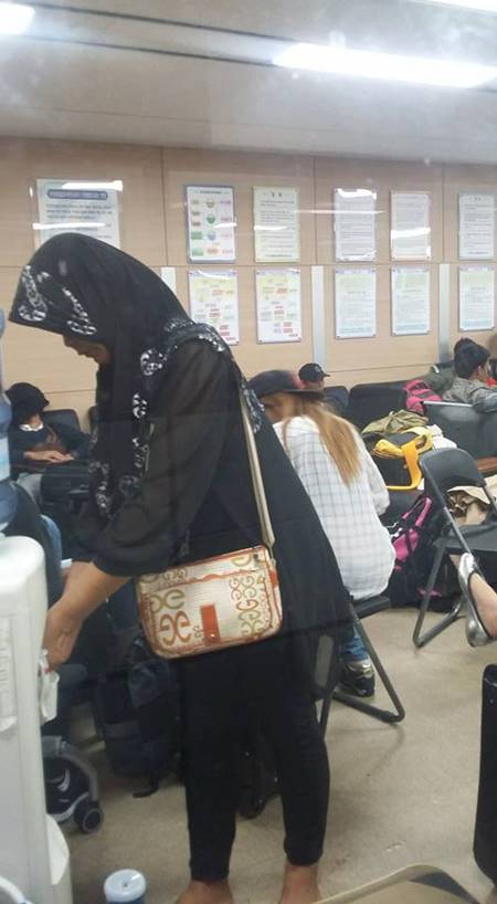 สาวร้อง ถูก ตม. เกาหลีใต้ กักตัว ไม่ให้กินข้าว คนไทยติดเยอะมาก