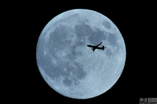 สวยตรึงตา ชมภาพ Supermoon คืนจันทร์ใกล้โลกที่สุดในรอบปี