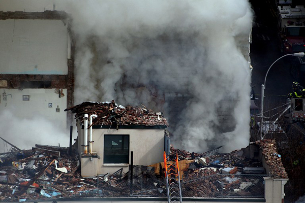 อาคารในมหานครนิวยอร์กถล่ม หลังเกิดเหตุแก๊สระเบิด 