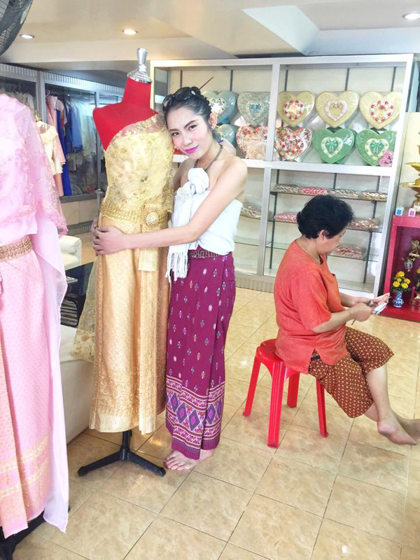 น้องเมส เน็ตไอดอลชุดไทย เตรียมประกวดมิสทิฟฟานี่ 2015