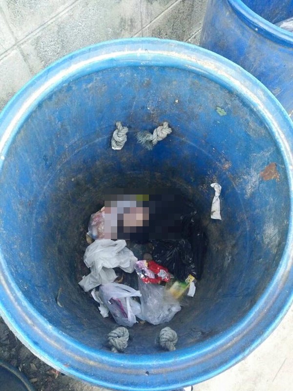 พบศพทารกวัย 3 เดือน ถูกยัดถุงดำทิ้งถังขยะ
