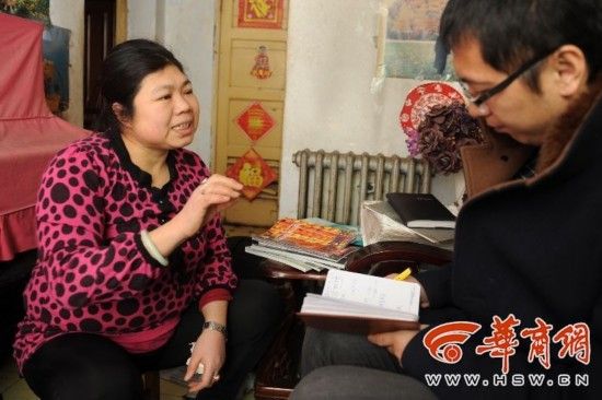 วอล์กกิ้งดิก หญิงจีนท่องศัพท์อังกฤษ-จีน จนจำขึ้นใจ 220,000 คำ