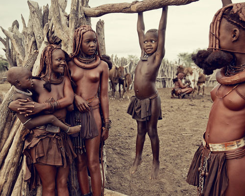  ชนเผ่าฮิมบา (Himba) จากนามิเบีย