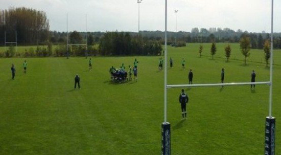 มีเซ็กส์ริมสนามแคร์ริงตัน