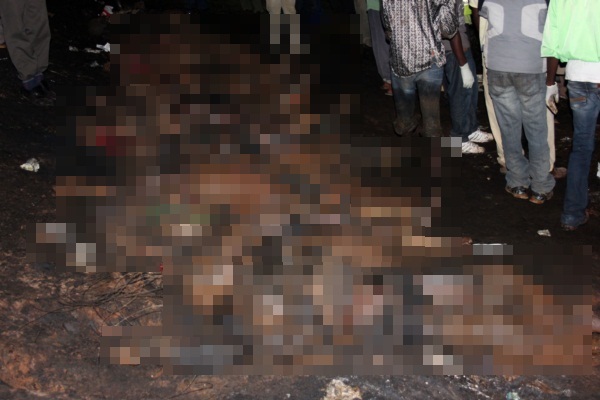 รถบรรทุกน้ำมันระเบิดคร่า 31 ศพในยูกันดา หลังแห่ไปรองน้ำมัน