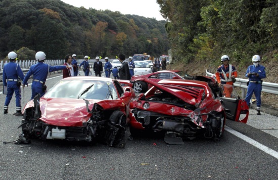 ตำรวจญี่ปุ่นตั้งข้อหา 10 นักซิ่ง จากคดีรถหรูชนกันเสียหาย 120 ล้าน
