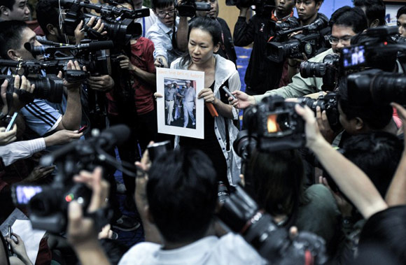 มาเลเซีย ยกเลิกการแถลงข่าว MH370 หลังญาติเหยื่อมาร่วมฟัง