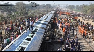 รถไฟตกราง