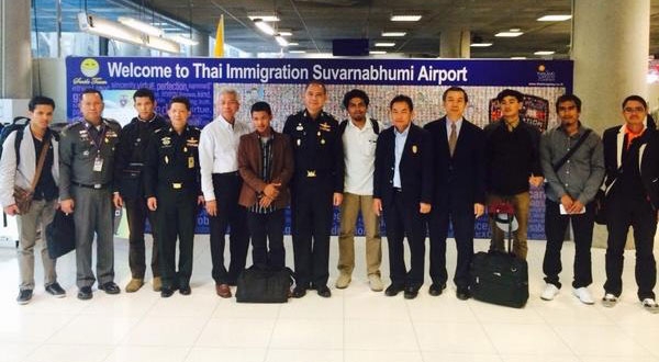 กต. สั่งเร่งอพยพแรงงานไทยในลิเบีย-8 นร. ไทยถึงสุวรรณภูมิแล้ว