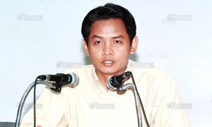 สุริยะใส กตะศิลา