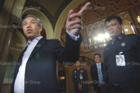 นิพนธ์ พร้อมพันธุ์