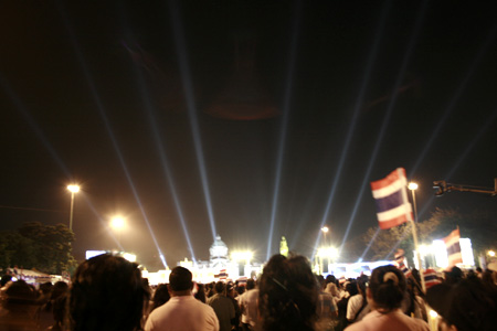 วันฉัตรมงคล
