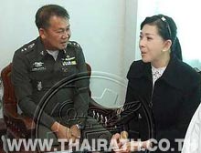 ปวีณา หงสกุล ประธานมูลนิธิปวีณาหงสกุลเพื่อเด็กและสตรี