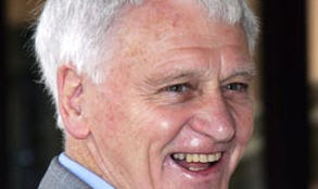 ปิดตำนาน บ๊อบบี้ ร็อบสัน กุนซืออังกฤษ