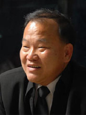 สันติ พร้อมพัฒน์