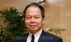 นพดล ปัทมะ