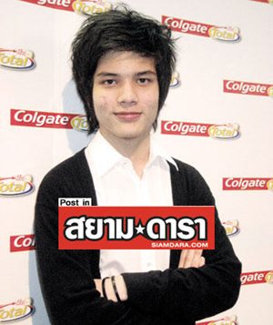 คริส คริสโตเฟอร์ โรเบิร์ต