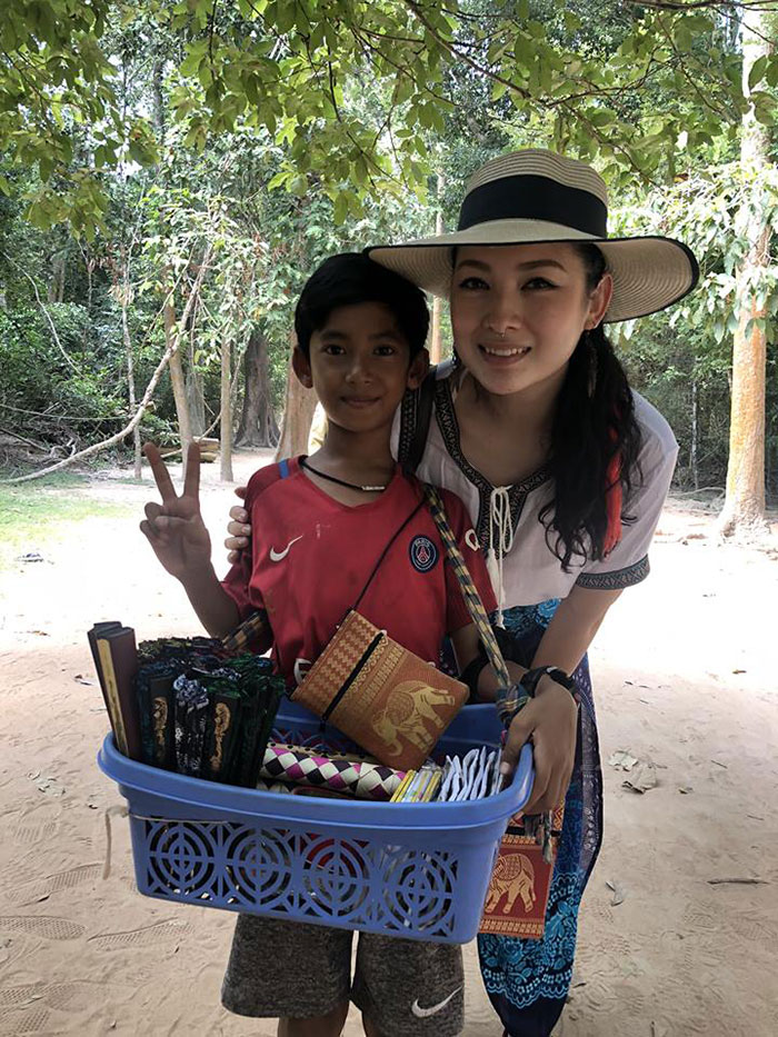 เด็กกัมพูชา พูดได้ 15 ภาษา