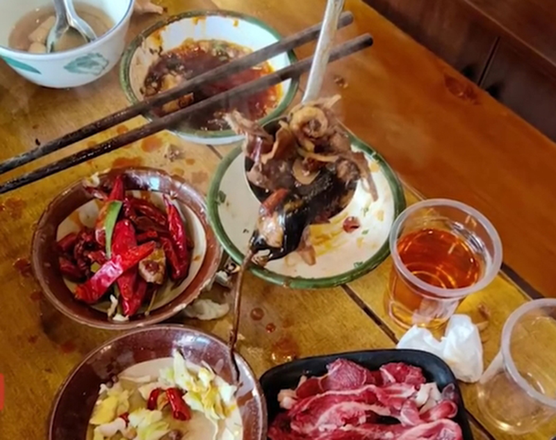 เจอหนูในซุปหม้อไฟ