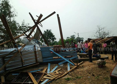 พายุฤดูร้อนซัดอุดรฯ บ้านพังเกือบ 300 หลัง เจ็บ 2 ราย