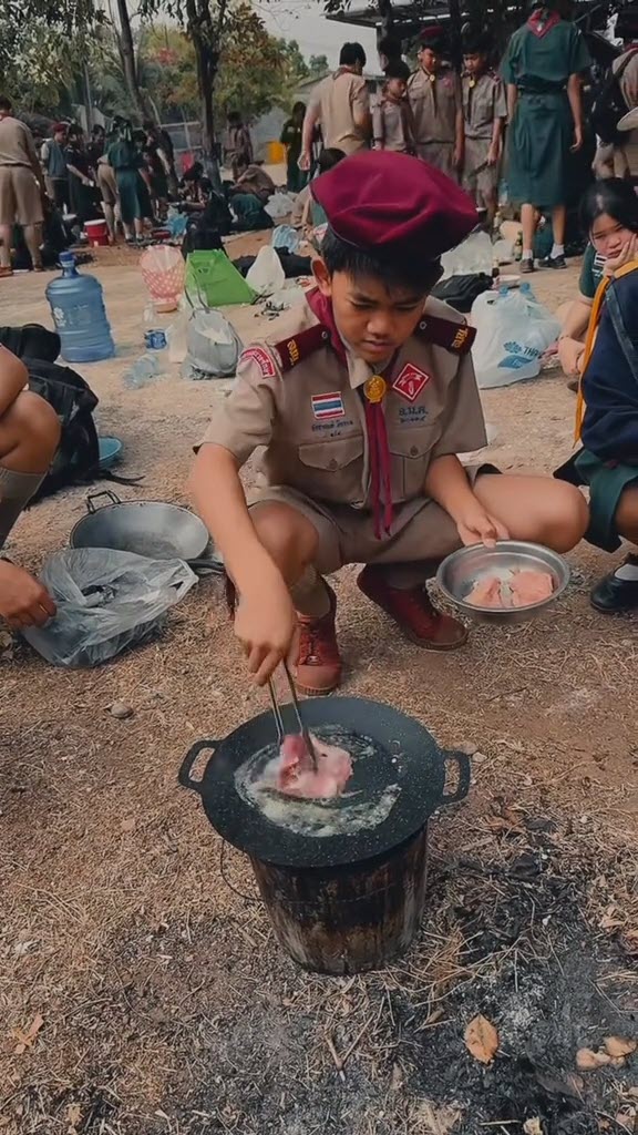 มิติใหม่เข้าค่ายลูกเสือ นักเรียนโชว์สกิลทำอาหาร นึกว่าเชฟมืออาชีพ