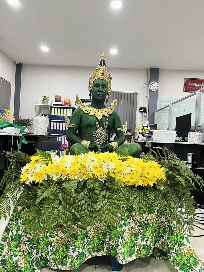 งานเลี้ยงออฟฟิศธีมสงกรานต์