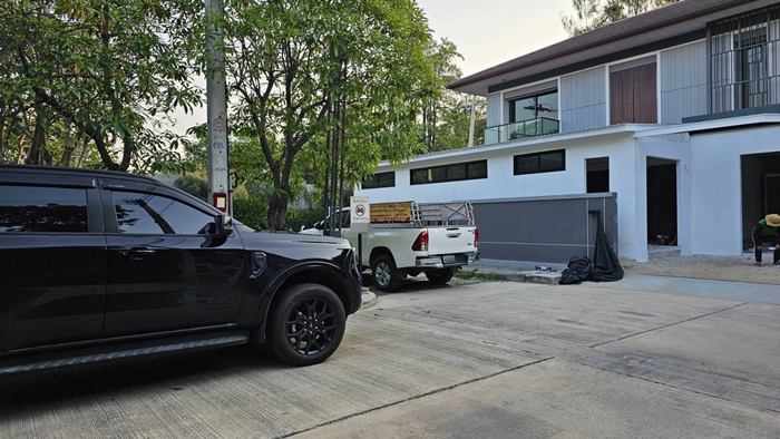 ปัญหาเพื่อนบ้าน