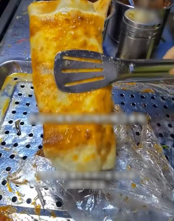 รถหรู 7 ล้านโดนชนบุบ รู้ค่าซ่อมแล้วหน้าซีด เจ้าของรถใจหล่อ ให้พ่อค้าจ่ายด้วยมื้ออร่อย 