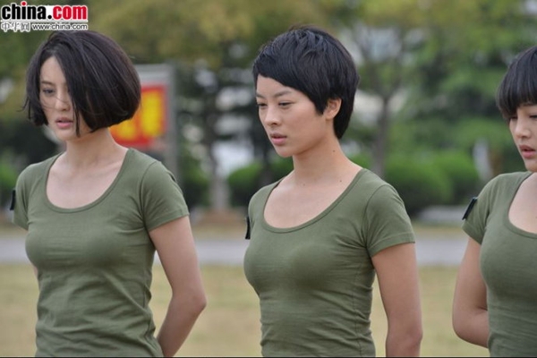 ตามไปดูกองทัพจีนฝึกทหารหญิง แต่ละนางแจ่มทั้งนั้น